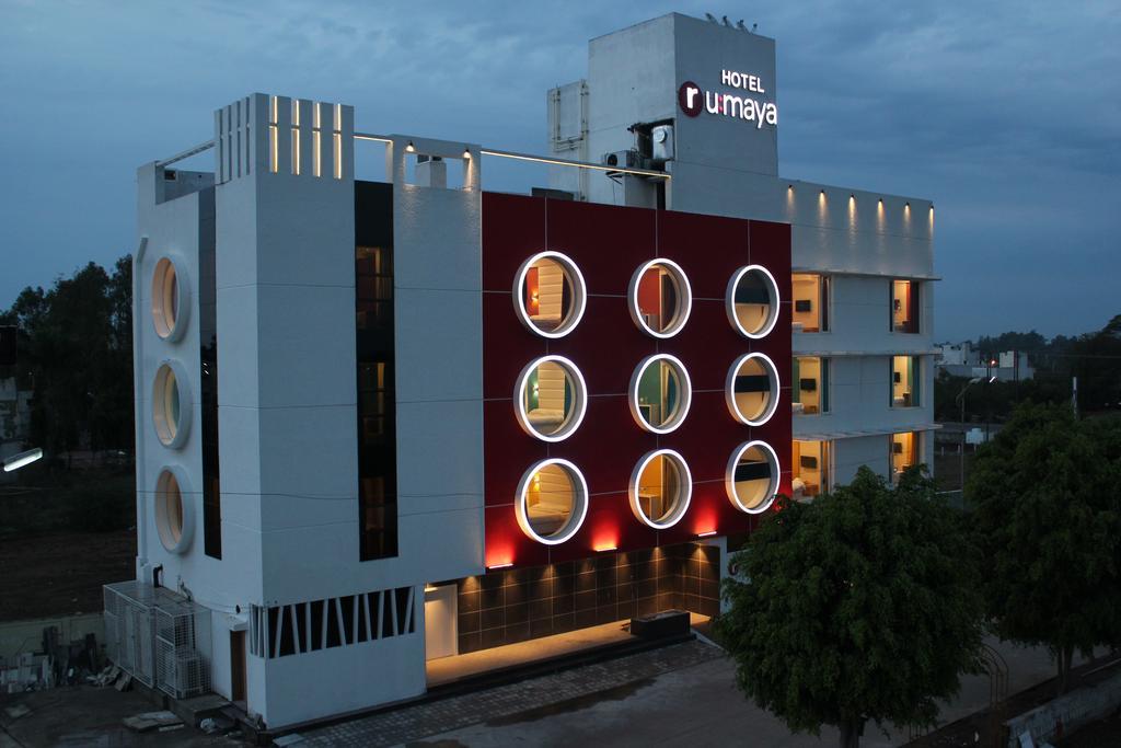 אויאיין Oyo 963 Hotel Rumaya מראה חיצוני תמונה