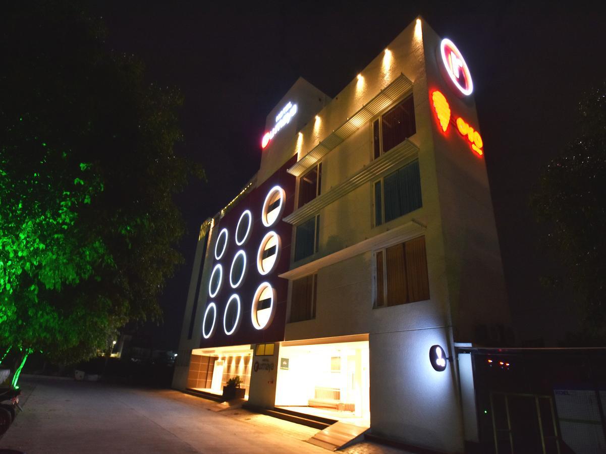 אויאיין Oyo 963 Hotel Rumaya מראה חיצוני תמונה